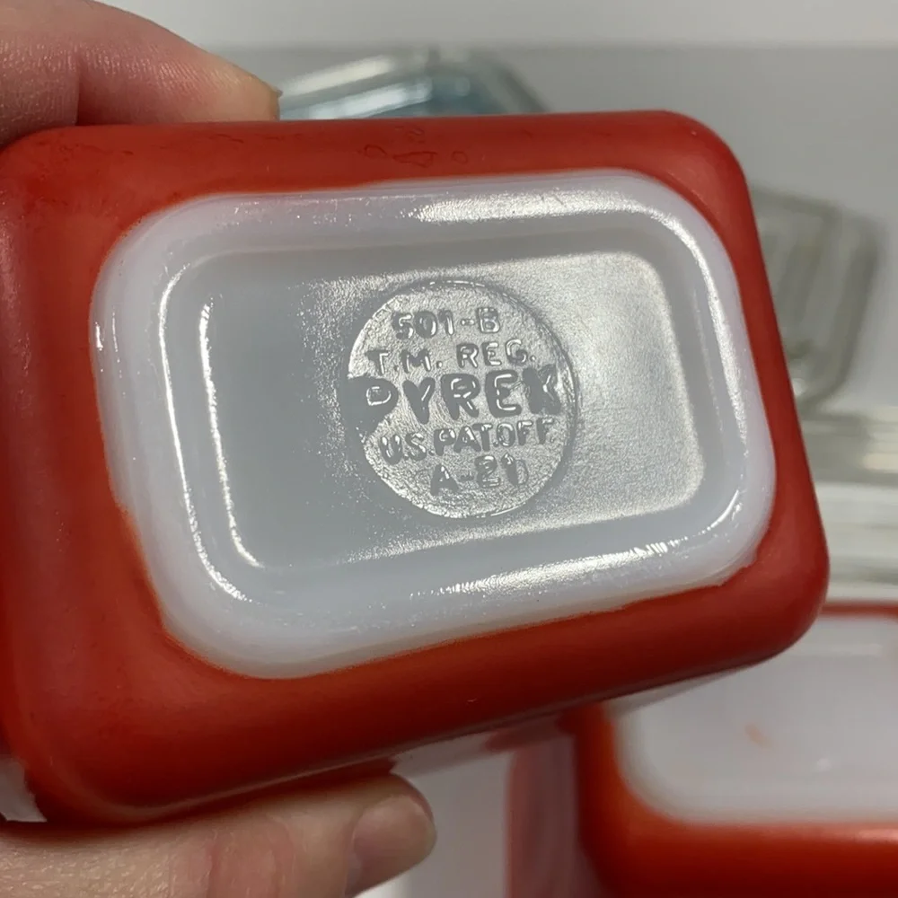 Vintage Pyrex! Refrigerator dish set of 3 - Picture 8 of 16